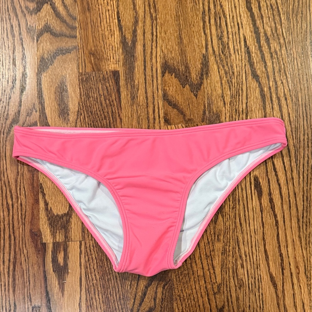 KAUAI BIKINI in size Medium